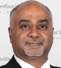 Portrait of Guest Editor Bram  Ramjiawan 