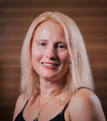 Portrait of Guest Editor Kelly  Avery-Kiejda 