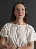 Portrait of Guest Editor Ana Caruntu