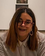 Portrait of Guest Editor Laura Lacomba-Trejo