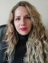 Portrait of Editorial Board member Nieves Moyano