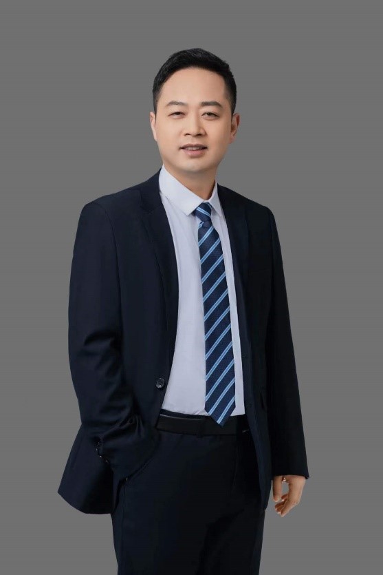 Portrait of Editorial Board member Yijie  Hu 